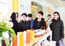 ���б���